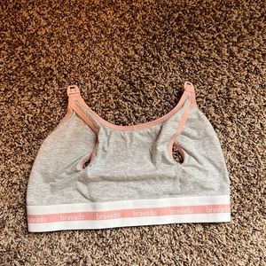 Bravado clip in pumping bra